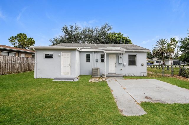 1943 Thomas Street, Hollywood, FL 33020