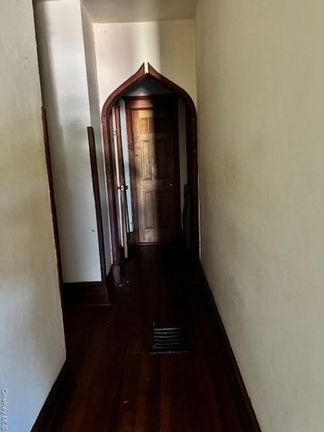 761 E Main Street, Riverhead, NY 11901