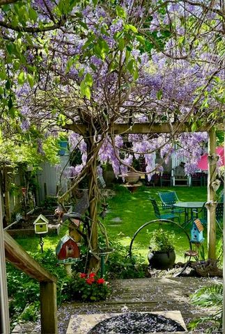 761 E Main Street, Riverhead, NY 11901