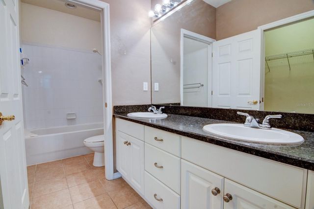 1563 NW 29TH ROAD 108, Gainesville, FL 32605