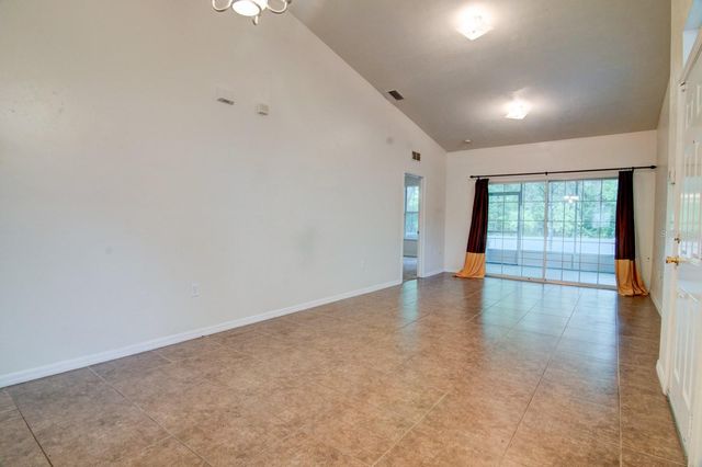 1563 NW 29TH ROAD 108, Gainesville, FL 32605
