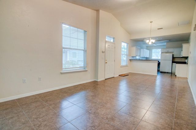 1563 NW 29TH ROAD 108, Gainesville, FL 32605
