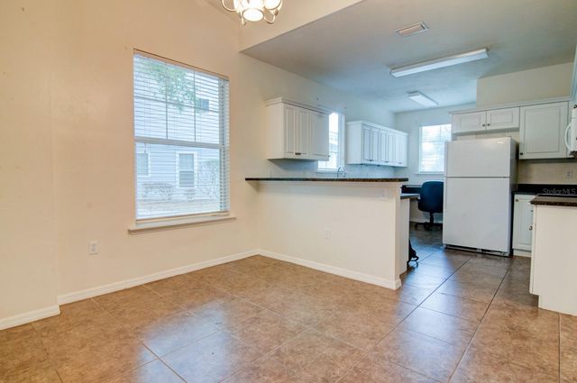 1563 NW 29TH ROAD 108, Gainesville, FL 32605