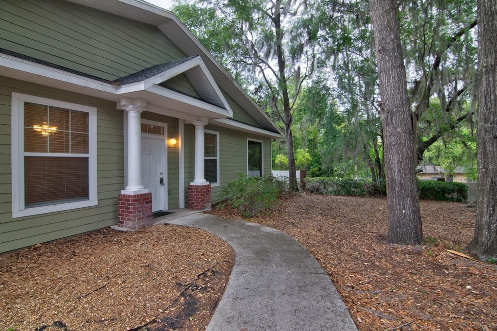1563 NW 29TH ROAD 108, Gainesville, FL 32605