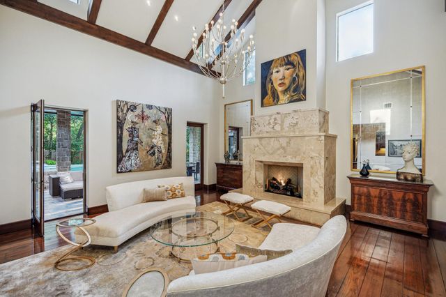 354 Piney Point Road, Houston, TX 77024