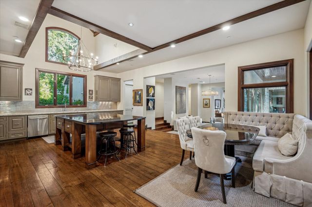 354 Piney Point Road, Houston, TX 77024