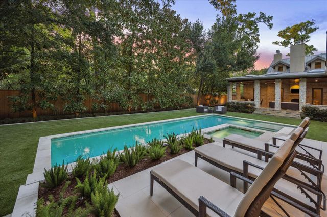 354 Piney Point Road, Houston, TX 77024