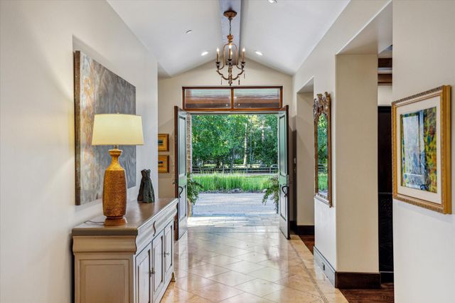 354 Piney Point Road, Houston, TX 77024