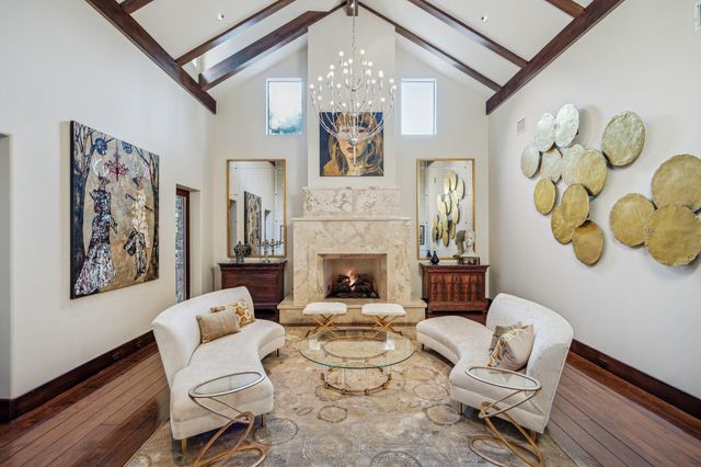 354 Piney Point Road, Houston, TX 77024