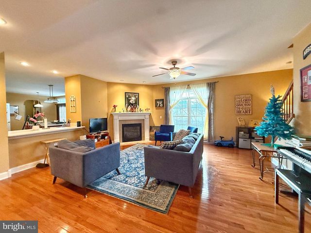 223 COUNTRY RD, Lewisburg, PA 17837