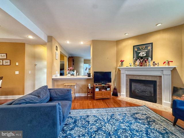 223 COUNTRY RD, Lewisburg, PA 17837