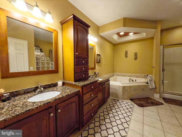 223 COUNTRY RD, Lewisburg, PA 17837