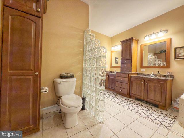 223 COUNTRY RD, Lewisburg, PA 17837