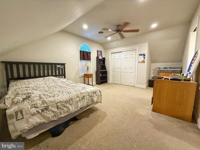 223 COUNTRY RD, Lewisburg, PA 17837