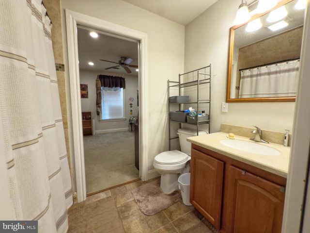 223 COUNTRY RD, Lewisburg, PA 17837