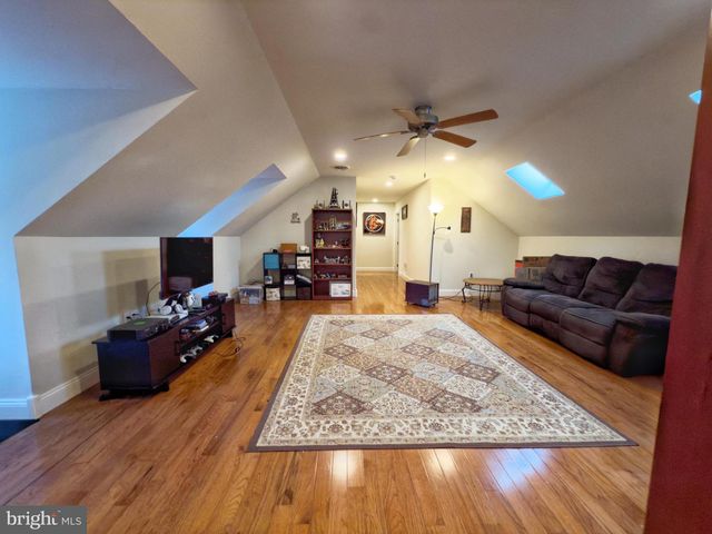 223 COUNTRY RD, Lewisburg, PA 17837