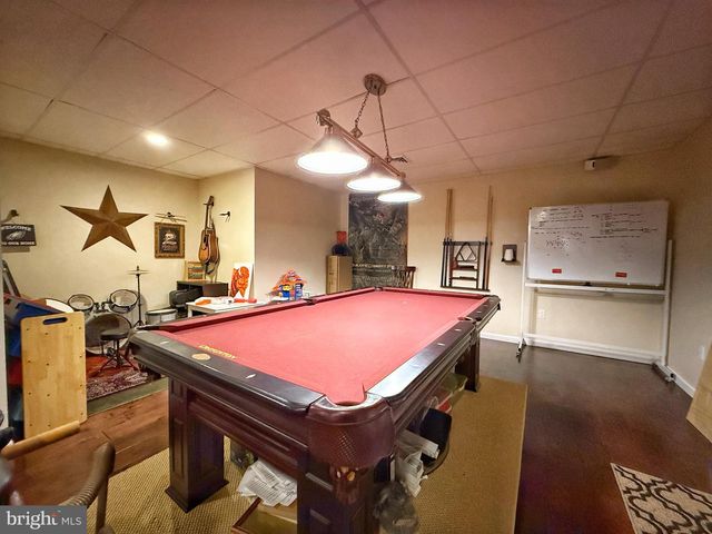 223 COUNTRY RD, Lewisburg, PA 17837