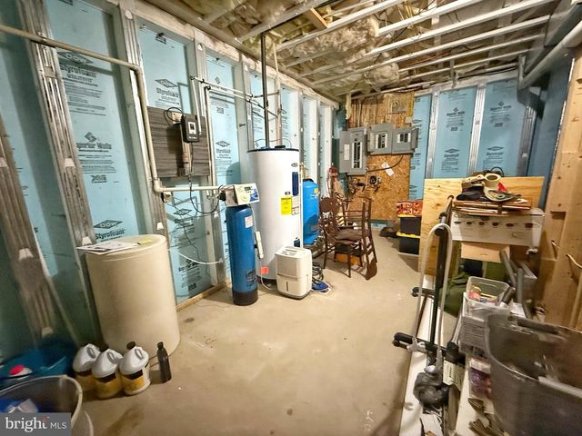 223 COUNTRY RD, Lewisburg, PA 17837