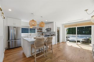 1002 3rd St, Hermosa Beach, CA 90254