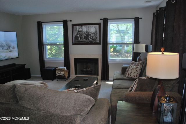 16 Liberty Place, Jackson, NJ 08527