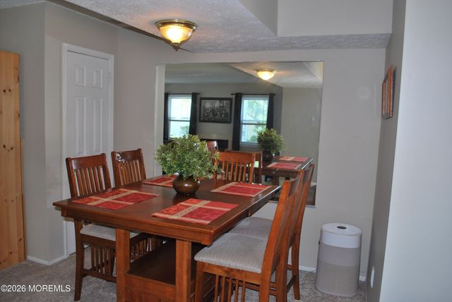 16 Liberty Place, Jackson, NJ 08527