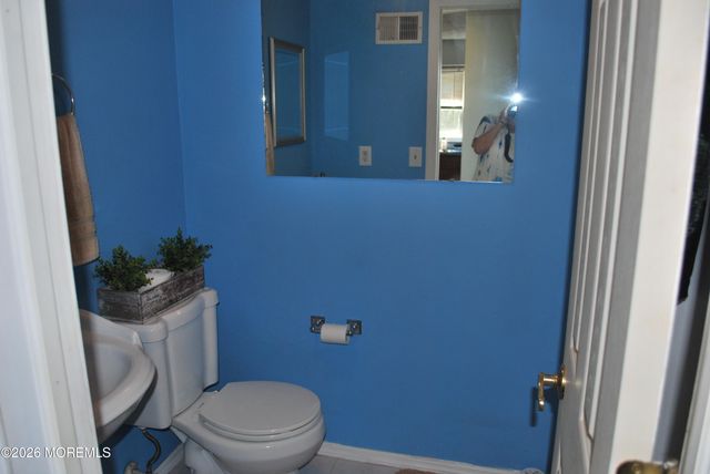 16 Liberty Place, Jackson, NJ 08527