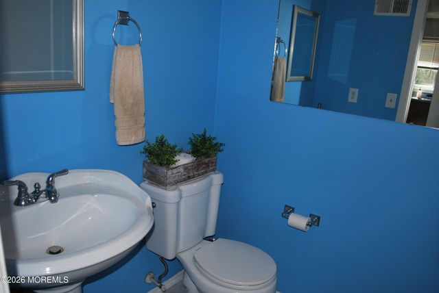 16 Liberty Place, Jackson, NJ 08527