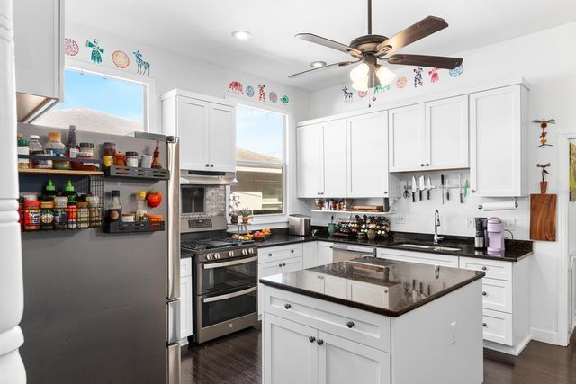 2027 16TH STREET N, St Petersburg, FL 33704