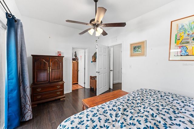 2027 16TH STREET N, St Petersburg, FL 33704