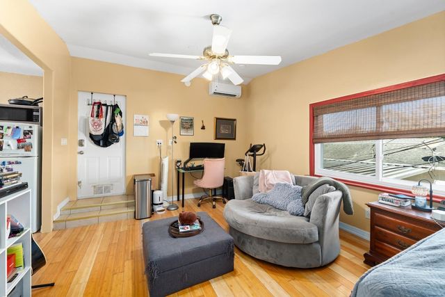 2027 16TH STREET N, St Petersburg, FL 33704