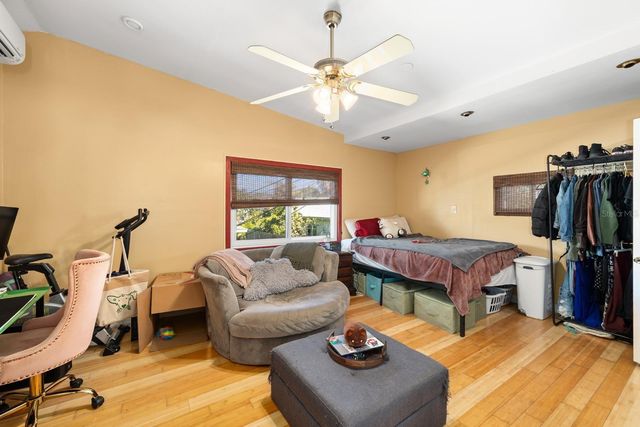 2027 16TH STREET N, St Petersburg, FL 33704