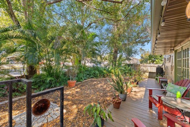 2027 16TH STREET N, St Petersburg, FL 33704