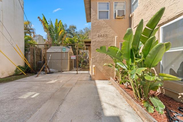 2027 16TH STREET N, St Petersburg, FL 33704