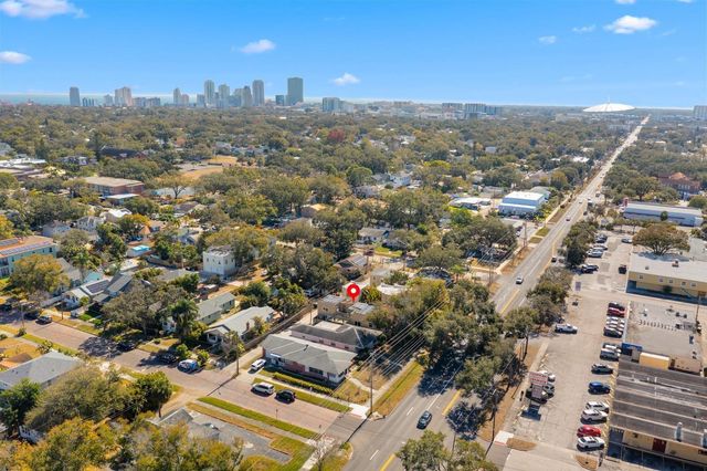 2027 16TH STREET N, St Petersburg, FL 33704