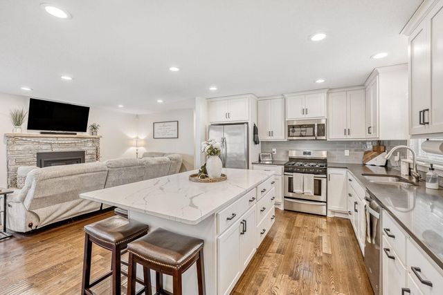 1566 Highway 96 E, White Bear Lake, MN 55110