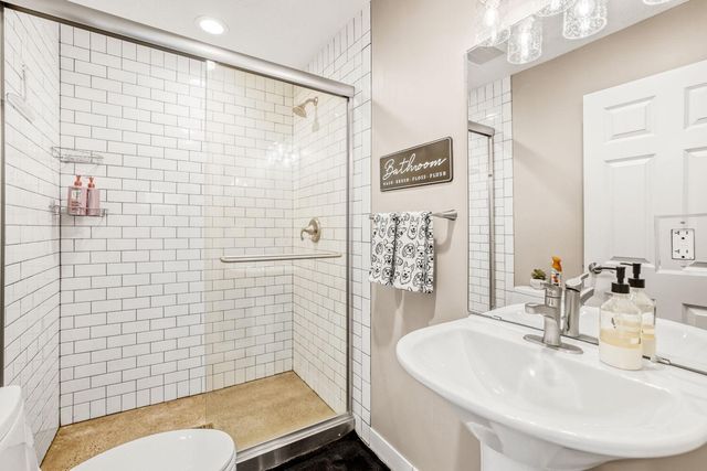 1566 Highway 96 E, White Bear Lake, MN 55110