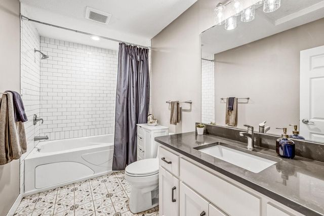 1566 Highway 96 E, White Bear Lake, MN 55110