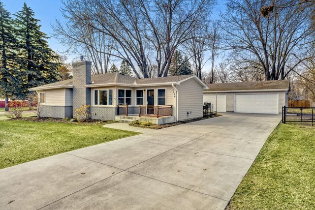 1566 Highway 96 E, White Bear Lake, MN 55110