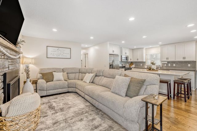 1566 Highway 96 E, White Bear Lake, MN 55110