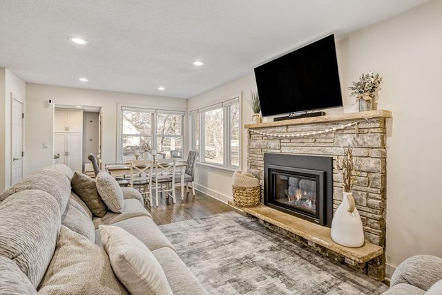 1566 Highway 96 E, White Bear Lake, MN 55110