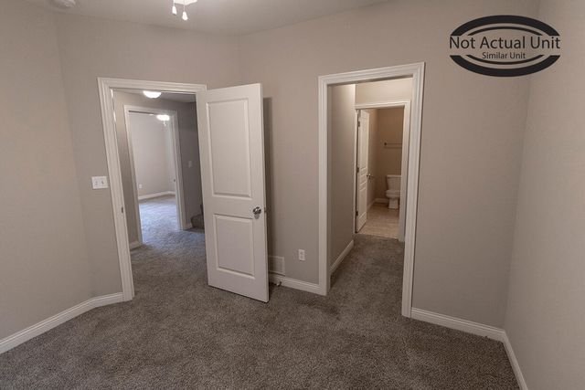 7392 ARRATT CT, Columbia, MO 65202