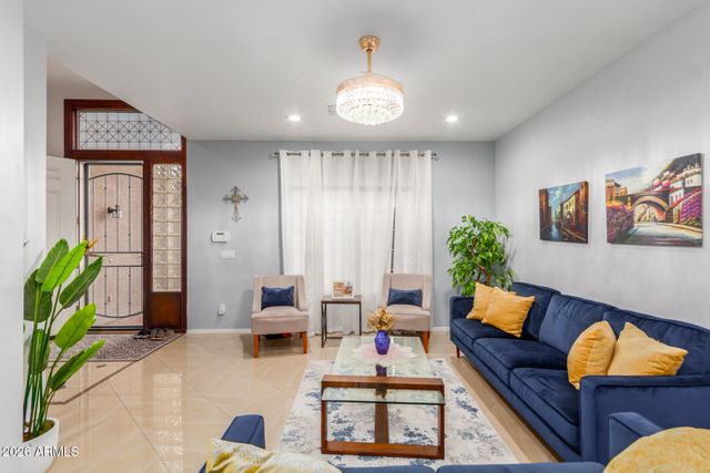 6008 W BLUE SKY Drive, Phoenix, AZ 85083