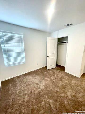 160 Cordova Crossing, Seguin, TX 78155