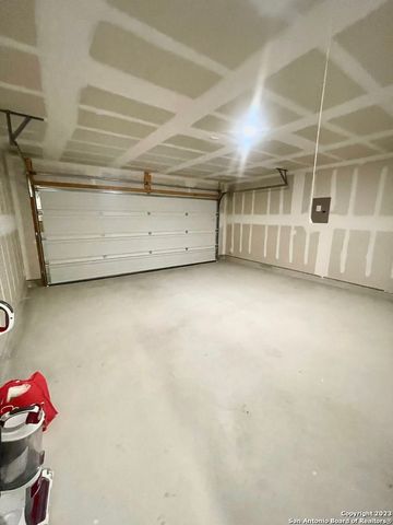 160 Cordova Crossing, Seguin, TX 78155