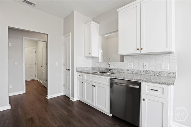 103 Carnegie Way, Savannah, GA 31407