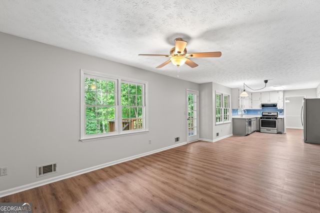 1917 Lake Ridge Court, Jonesboro, GA 30236