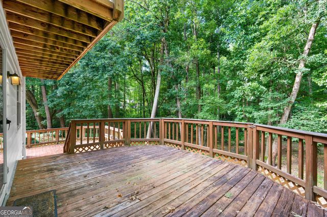 1917 Lake Ridge Court, Jonesboro, GA 30236