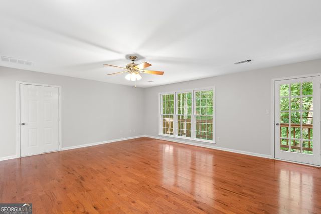 1917 Lake Ridge Court, Jonesboro, GA 30236