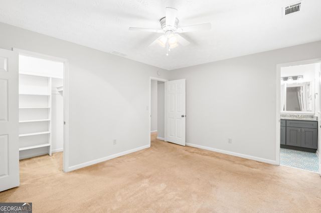 1917 Lake Ridge Court, Jonesboro, GA 30236