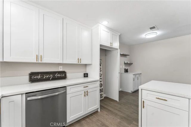 2611 W Avenue K6, Lancaster, CA 93536